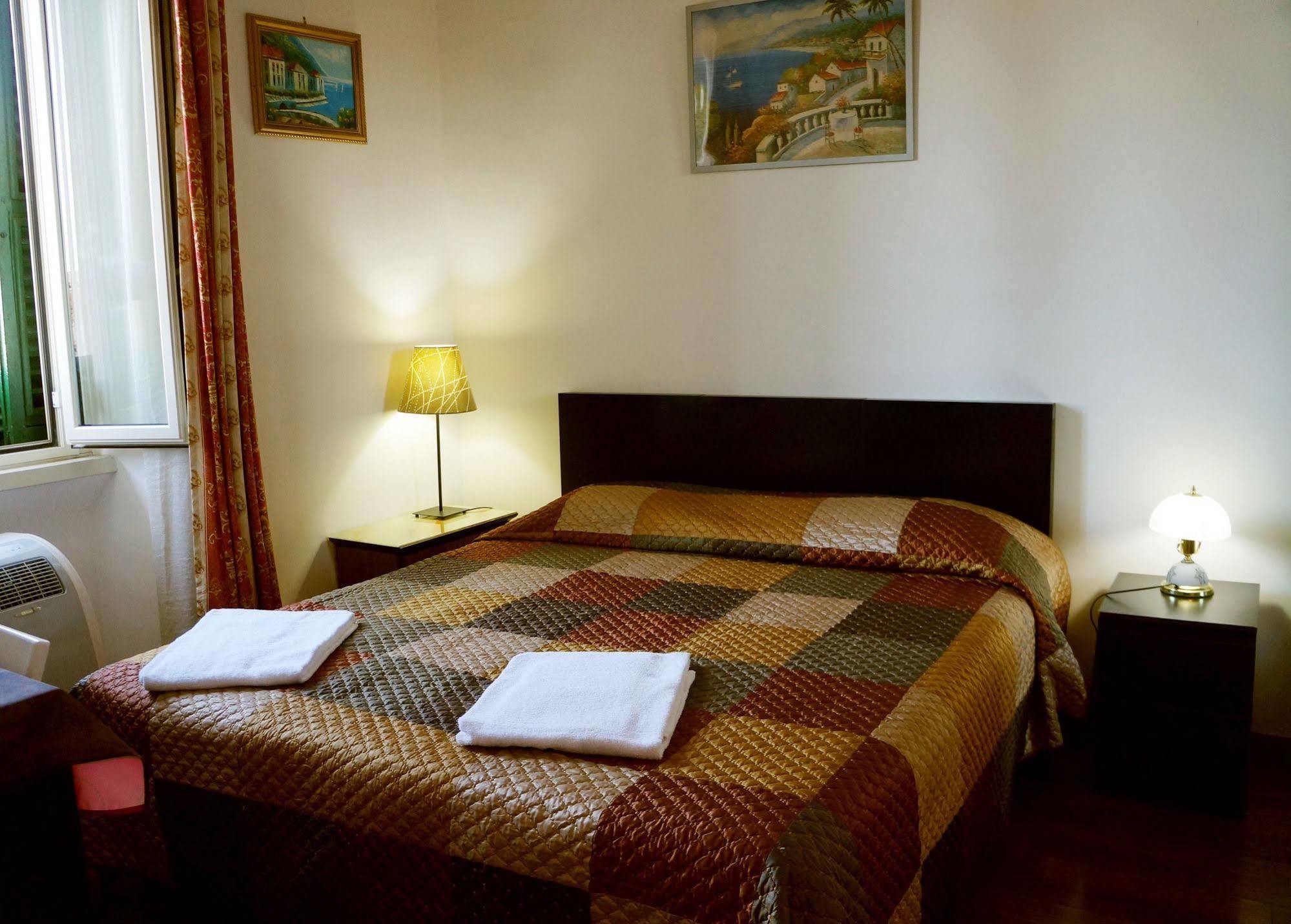 Casa Dell'Amicizia Bed & Breakfast Roma Exterior foto